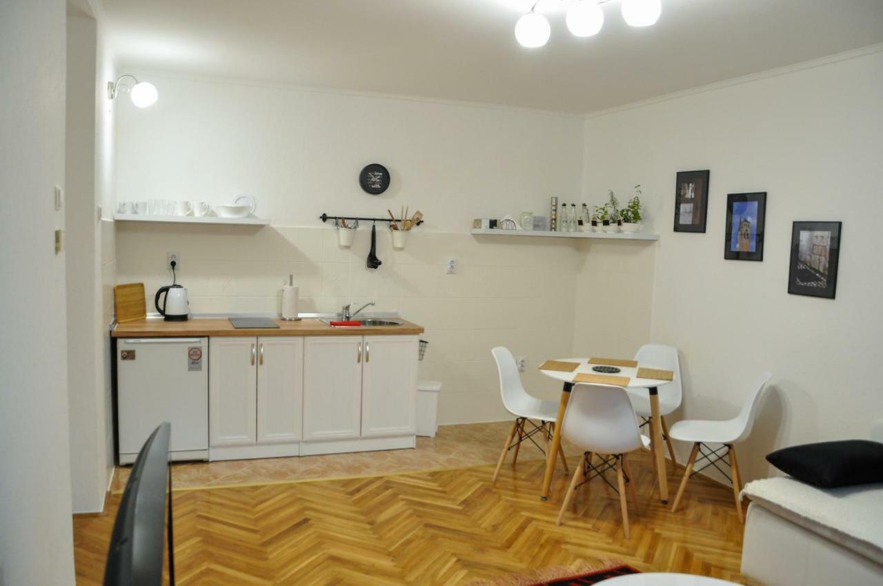 Zvekir - Old Town Apartment SJJ Exterior foto